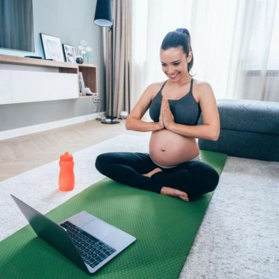 200 Hour Yoga and Sound Healing course moment